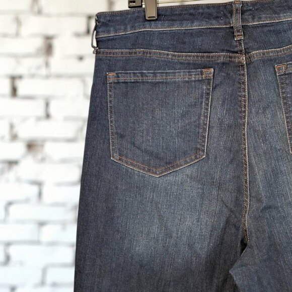 Sofia Vergara Melisa Flare High Rise Stretch women's Jeans Size 18 EUC - Picture 3 of 5